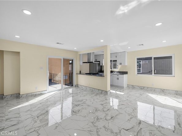 10005 Sepulveda, San Fernando CA 91345