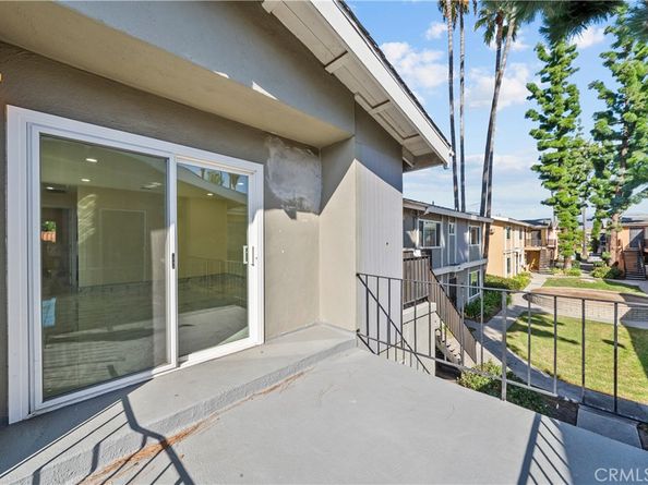 10005 Sepulveda, San Fernando CA 91345