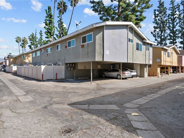 10005 Sepulveda, San Fernando CA 91345