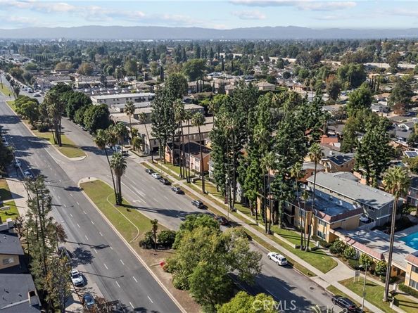 10005 Sepulveda, San Fernando CA 91345