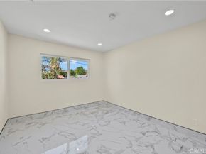 10005 Sepulveda, San Fernando CA 91345