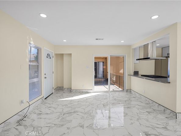 10005 Sepulveda, San Fernando CA 91345