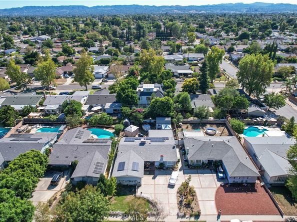 20242 Gresham Street, Winnetka CA 91306