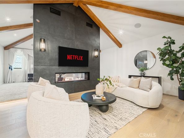 20620 Chatsboro Drive, Woodland Hills CA 91364