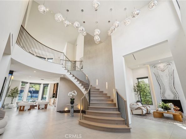 20620 Chatsboro Drive, Woodland Hills CA 91364