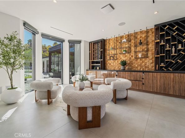 20620 Chatsboro Drive, Woodland Hills CA 91364