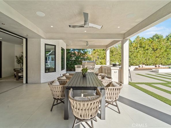 20620 Chatsboro Drive, Woodland Hills CA 91364