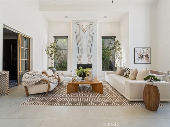 20620 Chatsboro Drive, Woodland Hills CA 91364