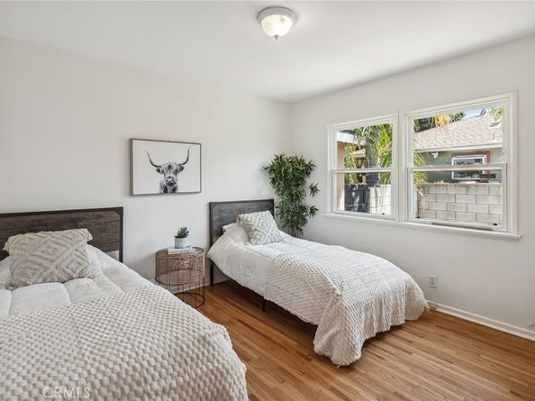6515 Amigo Avenue, Reseda CA 91335