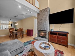 22371 Mission Circle, Chatsworth CA 91311