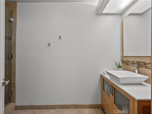 22371 Mission Circle, Chatsworth CA 91311