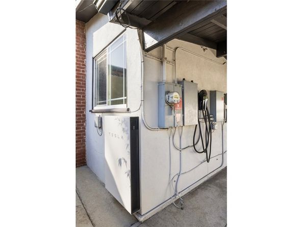 1813 N Avenue 53, Los Angeles CA 90042