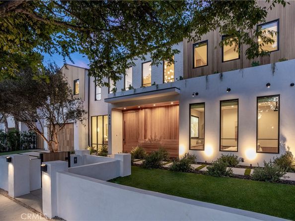 4830 Valjean Avenue, Encino CA 91436