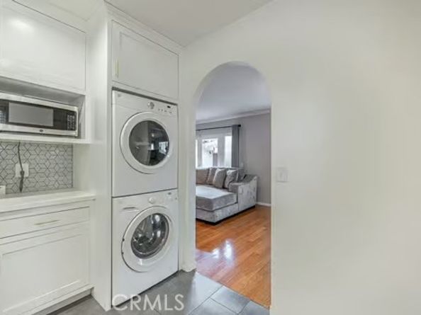 14614 Runnymede Street, Van Nuys CA 91405