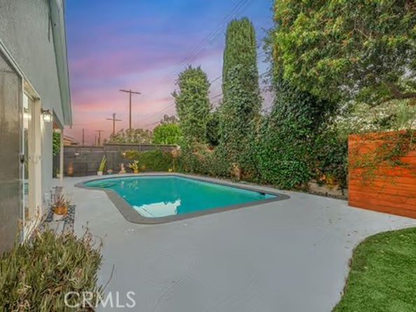 14614 Runnymede Street, Van Nuys CA 91405
