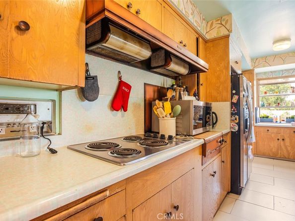 6616 Langdon Avenue, Van Nuys CA 91406