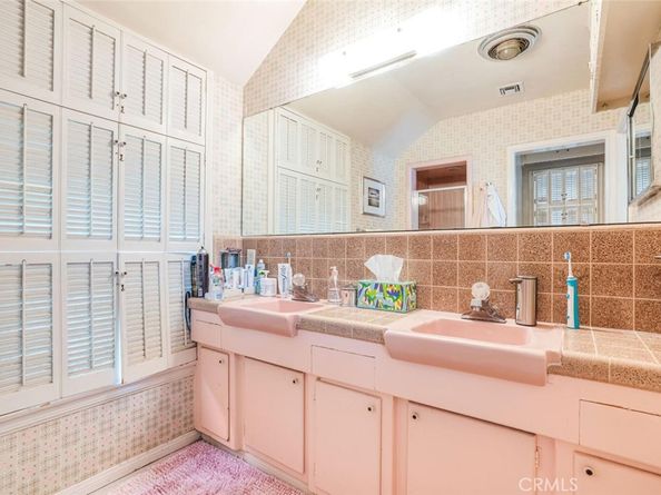 6616 Langdon Avenue, Van Nuys CA 91406