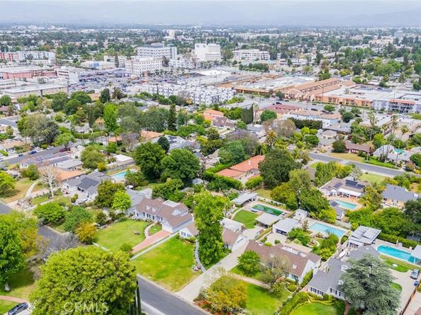 6616 Langdon Avenue, Van Nuys CA 91406