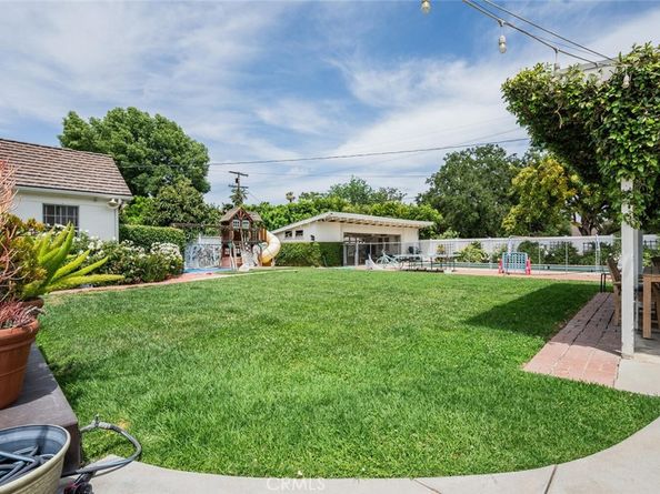 6616 Langdon Avenue, Van Nuys CA 91406