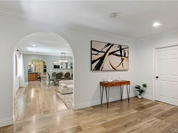 11265 Sunshine Terrace, Studio City CA 91604