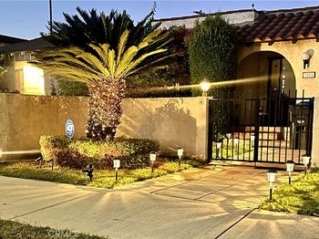 3223 Perlita Avenue