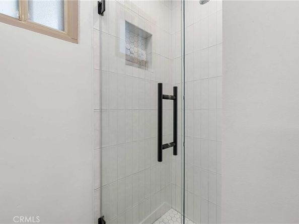 7600 Earldom Avenue, Playa Del Rey CA 90293
