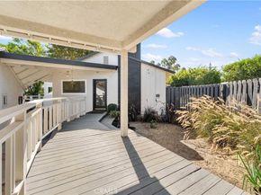 7600 Earldom Avenue, Playa Del Rey CA 90293