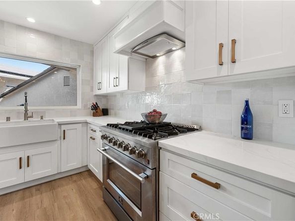 7600 Earldom Avenue, Playa Del Rey CA 90293