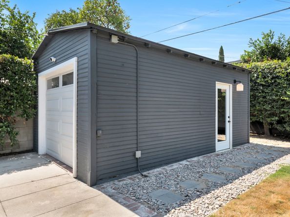 3410 Greensward Road, Los Angeles CA 90039