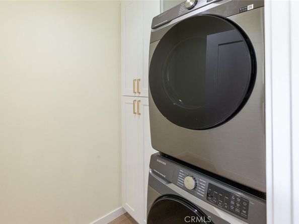 15724 Chase Street, North Hills CA 91343