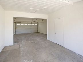 15724 Chase Street, North Hills CA 91343