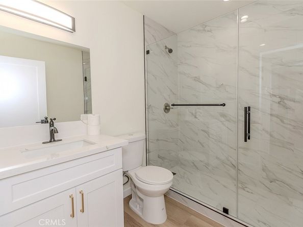 15724 Chase Street, North Hills CA 91343