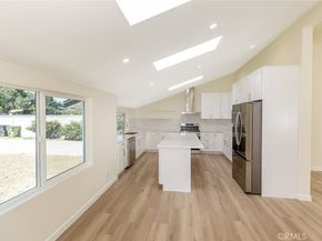 15724 Chase Street, North Hills CA 91343