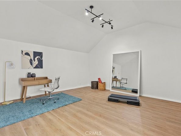 3812 Roderick Road, Los Angeles CA 90065