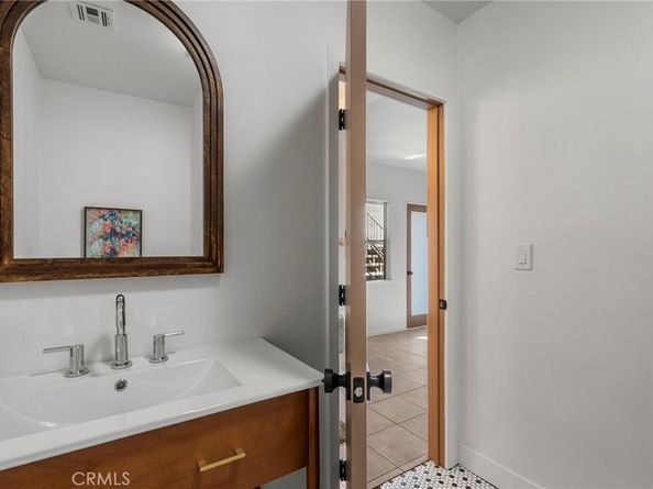 3812 Roderick Road, Los Angeles CA 90065