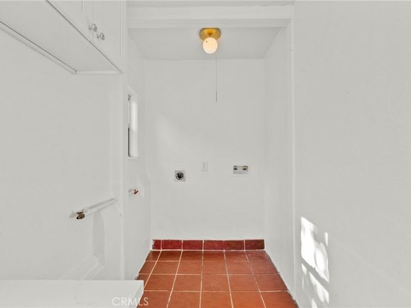 3812 Roderick Road, Los Angeles CA 90065
