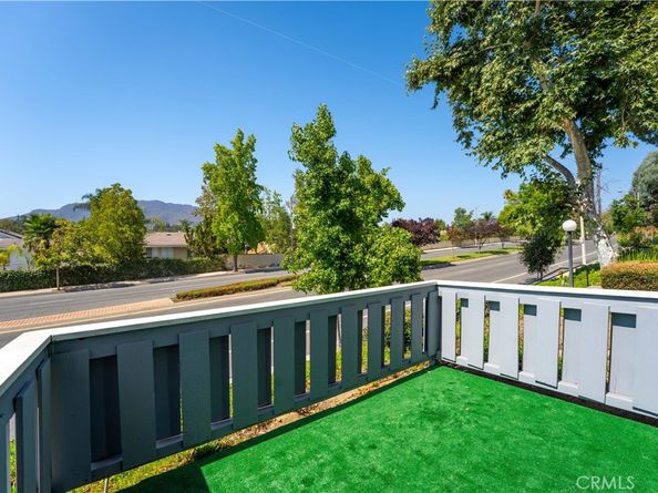 29125 Thousand Oaks Boulevard D, Agoura Hills CA 91301