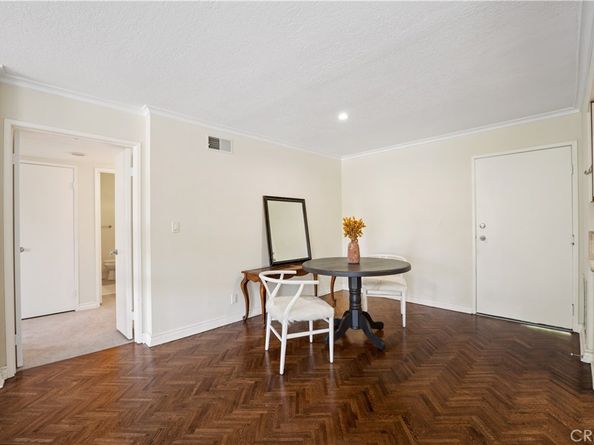 29125 Thousand Oaks Boulevard D, Agoura Hills CA 91301