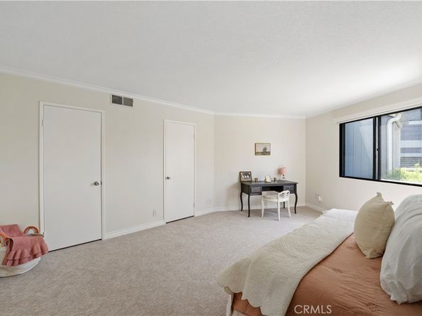 29125 Thousand Oaks Boulevard D, Agoura Hills CA 91301