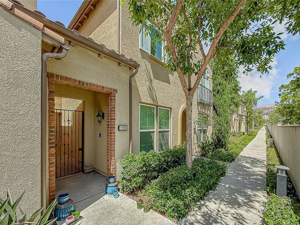11226 Paseo Del Cielo, Porter Ranch CA 91326