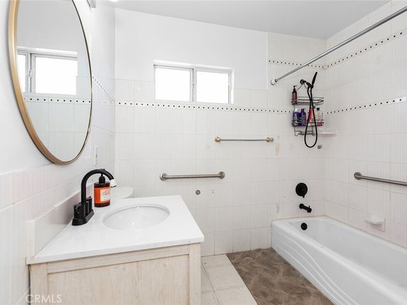 6608 Saint Clair Avenue, North Hollywood CA 91606