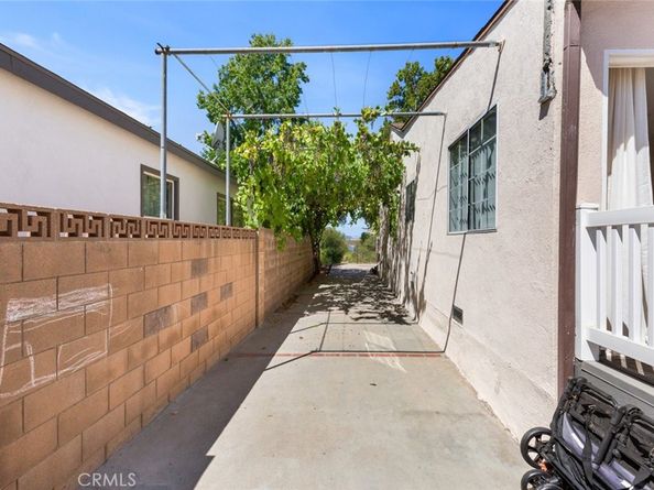 6608 Saint Clair Avenue, North Hollywood CA 91606