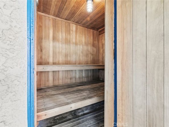 14560 Clark Street 215, Sherman Oaks CA 91411