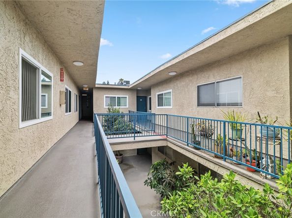 14560 Clark Street 215, Sherman Oaks CA 91411