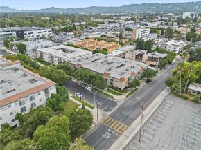 14560 Clark Street 215, Sherman Oaks CA 91411