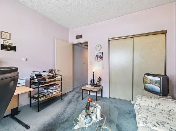 14560 Clark Street 215, Sherman Oaks CA 91411