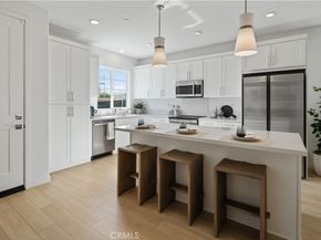 385 Willow Run Lane, Carson CA 90745