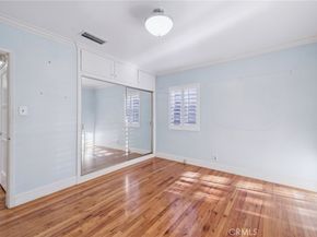 6542 Zelzah Avenue, Reseda CA 91335