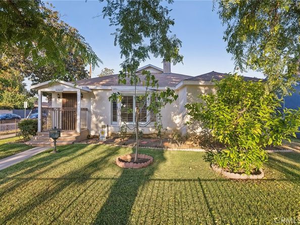 6542 Zelzah Avenue, Reseda CA 91335