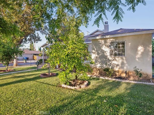 6542 Zelzah Avenue, Reseda CA 91335